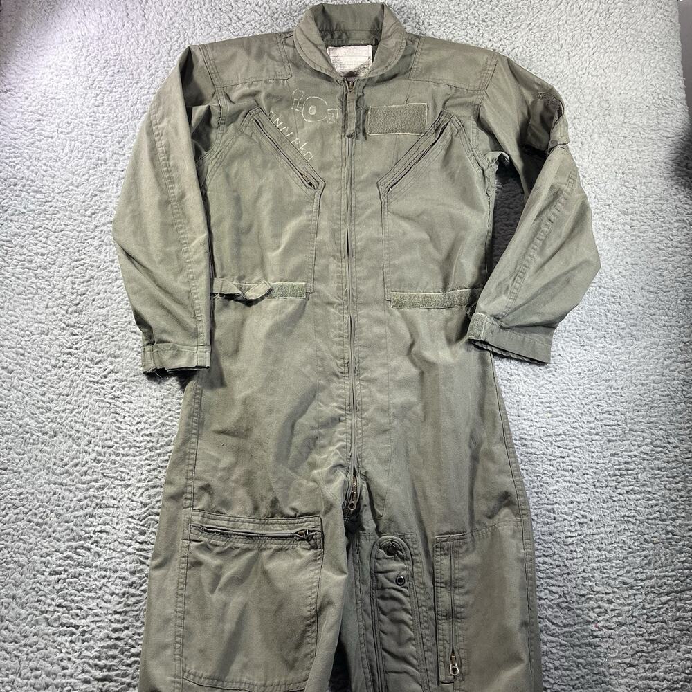 US Military CWU-27/P Flight Suit Coveralls Mens 40L Sage Green Fire Resistant